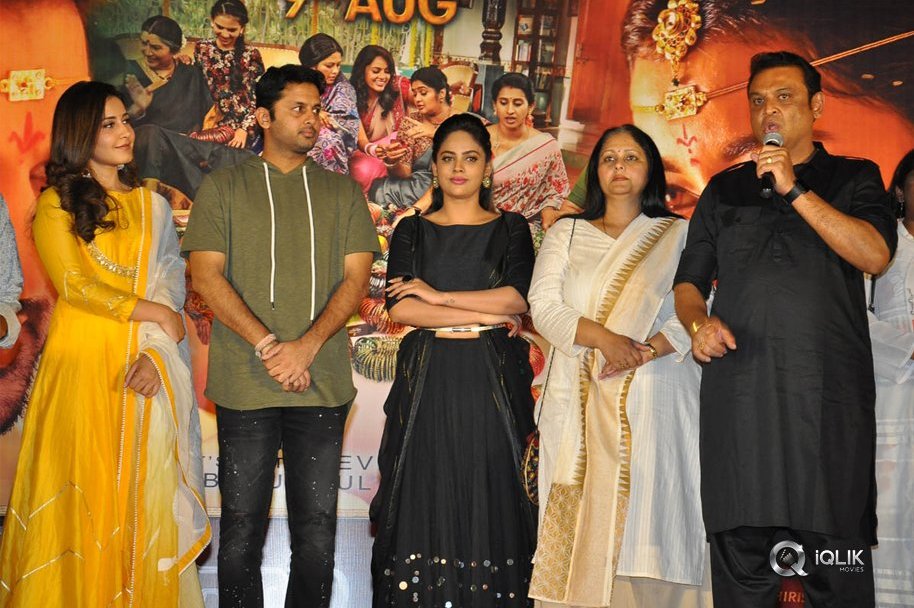 Srinivasa-Kalyanam-Team-Press-meet